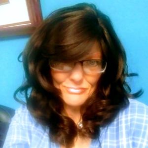 Meet your Posher, Kelli